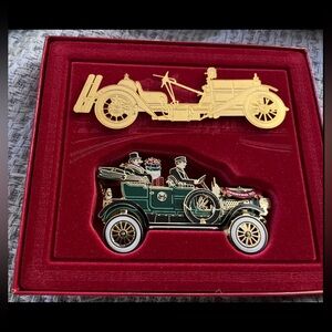 White House Historical Ornament
2012 Christmas WIlliam Howard Taft
Car Model